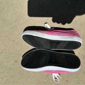 Air walk, pink white soul lace sneaker size girls Y4.5